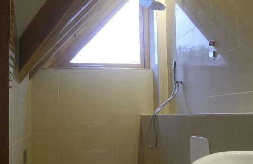 Crockham Hill Bed & Breakfast | Discover Hurst Farm B&B: Highly Rated with Pool & Family Fun