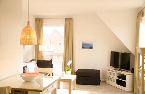Region Hannover District Apartment | Experience Hus Achterliek: Oceanfront & Pet Friendly Stay
