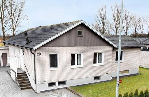 Trollhattan House | Family-Friendly Escape at Hus i Trollhättan