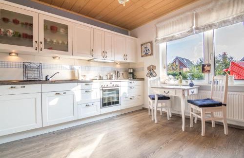 Borkum House | Discover Hus Onno: Pet-Friendly Stay with Breakfast Included