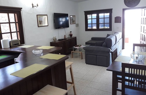 Frontera House | Explore HUS RITA: Relaxing Spa and Breakfast Await