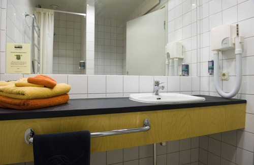 Soderkoping Hotel | Discover Relaxation at Husby Säteri with Pool & Spa