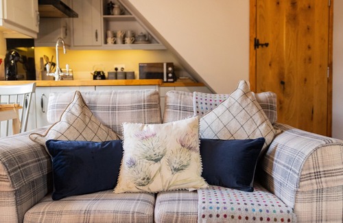 Barnard Castle Cottage | Cozy HUSH COTTAGE with Open Fire in Middleton-In-Teesdale