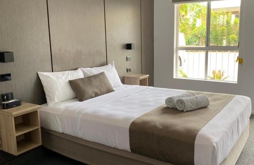 Huskisson Hotel | Oceanfront Retreat at Huskisson Beach Motel - 4 Stars