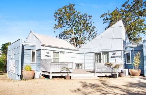 Huskisson Cabin | Inviting Huskisson Holiday Motel Cabins with Ocean Views