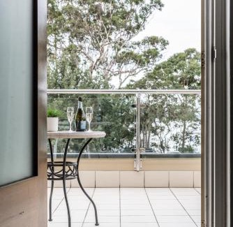 Huskisson Hotel | Relaxing Oceanfront Retreat at Huskisson Hotel Awaits