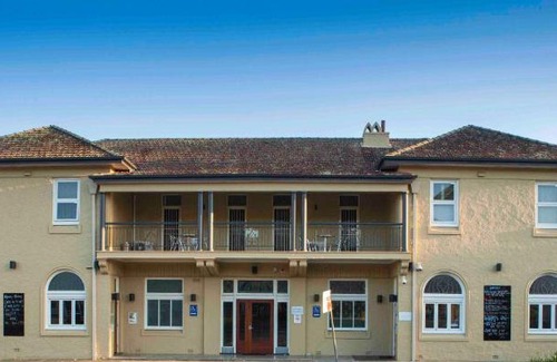 Huskisson Hotel | Relaxing Oceanfront Retreat at Huskisson Hotel Awaits