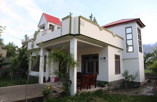 Skardu Apartment | Top-Rated Hussain Jan's Cottage with Pet-Friendly Amenities