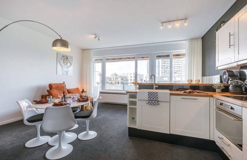 South Antwerp Apartment | Cozy Apartment in Antwerp with Scenic Scheldt River Views