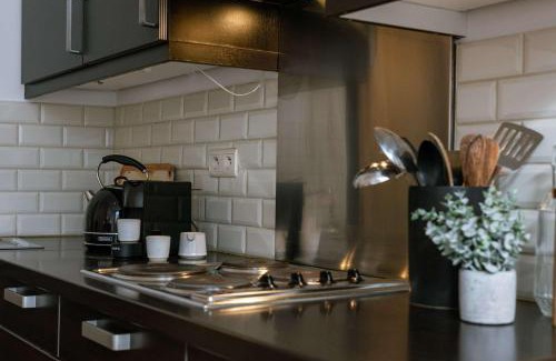 University District House | Stylish Studio in the Heart of Antwerp - Family Friendly Stay