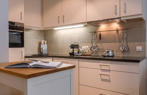 Duinbergen Apartment | Sea-View 2 Bedroom Apartment with Great Amenities