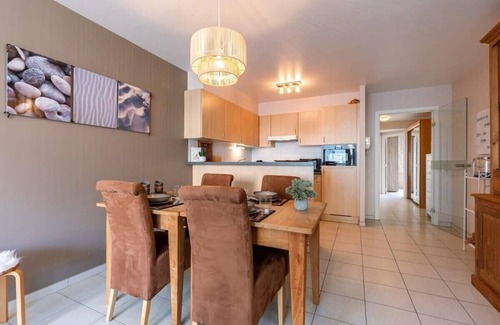 Middelkerke House | Cozy Apartment with Lateral Sea View & Exceptional Amenities