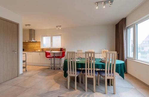 Raversijde Villa | Cozy Beach Getaway with Ocean View and Kitchen Access