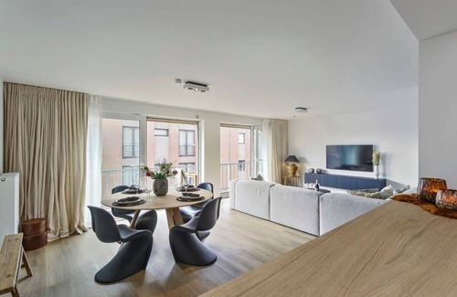 Knokke Apartment | Modern Apartment with Terrace, Parking & Ocean View
