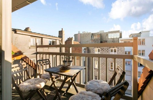 Westende Apartment | Modern Duplex Apartment Steps from Westende Beach