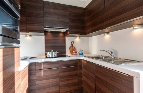 Vogelzang Apartment | Fantastic Duplex Steps from the Beach with Breakfast & Kitchen