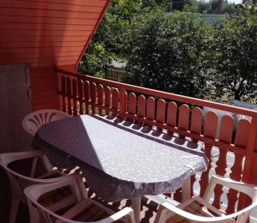 Szantod House | Hutter Vendégház: Family-Friendly Stay with Breakfast Included