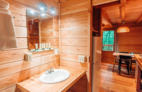 Conway Ski Chalet | Cozy Huttopia Chalets - Family Retreat in the White Mountains