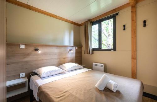 Divonne-les-Bains Other | Pet-Friendly HUTTOPIA Divonne with Scenic Ocean Views