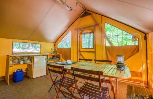 Saint-Faustin-Lac-Carre Hotel | Huttopia Les Deux Lacs - Laurentides