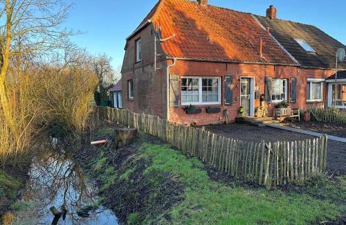 Hamswehrum House | Relaxing Oceanfront Retreat at Huus an`t Dörpsdiek