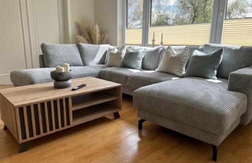 Langenhorn Apartment | Oceanfront Retreat at Huus Marschkiek with Hot Tub & Views