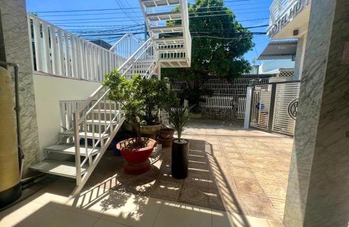 Ba Ngoi Hotel | Relaxing Huyền Anh Motel in Cam Ranh - Pet Friendly Retreat
