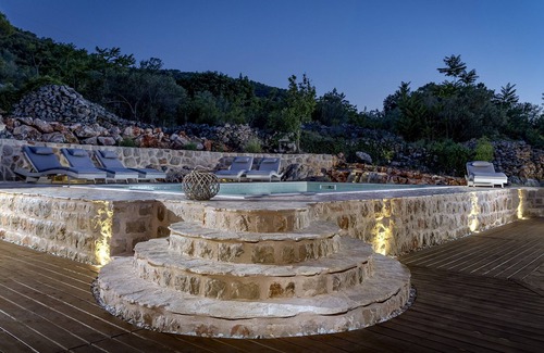 Stari Grad Villa | Serene Retreat in Stari Grad, 5 Min from Center