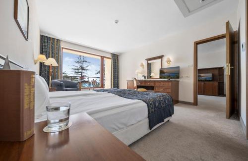 Golden Sands Resort | Escape to Riviera Beach Hotel & SPA with Private Beach Access