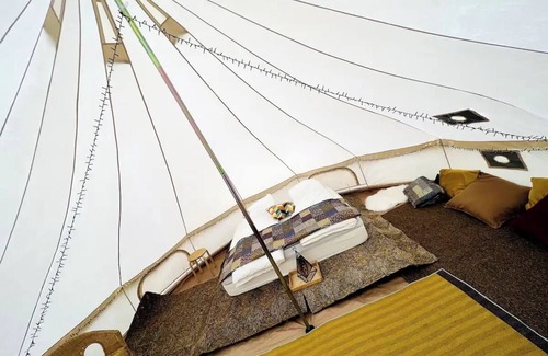 Hvolsvollur RV Rental | Unique Hvolsvöllur Glamping Experience for Families