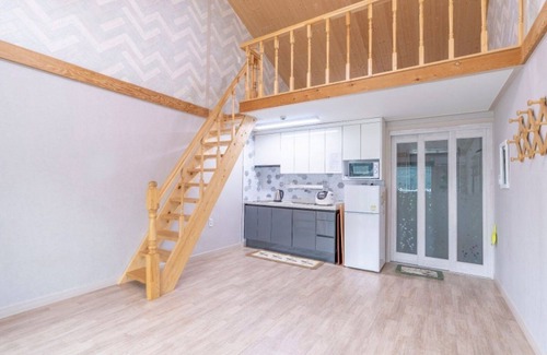 Hwacheon House | Delightful Hwacheon Flower Pension with Family-Friendly Amenities