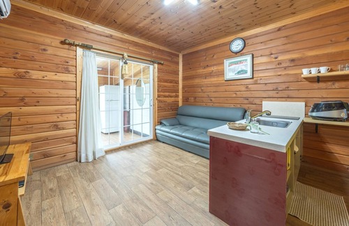 Hwacheon House | Family-Friendly Getaway at Hwacheon Parprika Yellow Pension