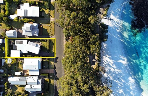 Hyams Beach House | Experience Hyams Drift plus Studio with Oceanfront Views