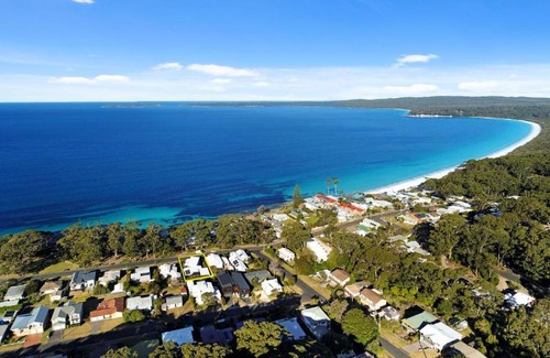 Hyams Beach House | Experience Hyams Drift plus Studio with Oceanfront Views