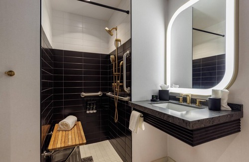 Rosemont Hotel | Comfortable Hyatt Rosemont Chicago/O’Hare with Spa & Dining