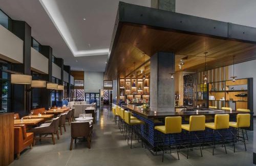 Mountain View Hotel | Discover Hyatt Centric Mountain View: Pet-Friendly Retreat