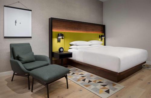 Mountain View Hotel | Discover Hyatt Centric Mountain View: Pet-Friendly Retreat