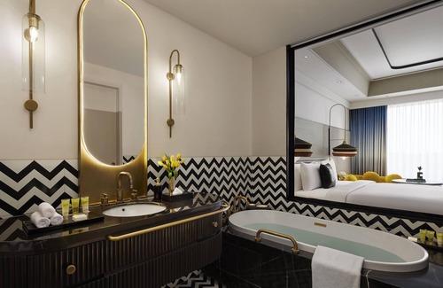 Kishangarh Hotel | Elegant Hyatt Centric Sector 17 Chandigarh with Spa & Pool