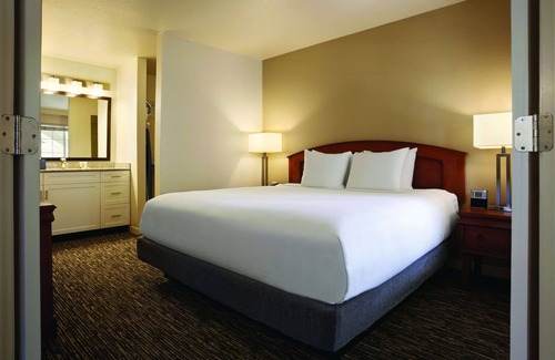 Pleasanton Hotel | Highly Rated HYATT house Pleasanton with Pool and Spa
