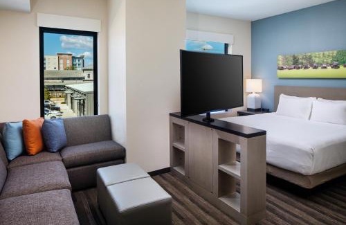 Tallahassee Hotel | Cozy Hyatt House Tallahassee: Pet Friendly & Pool Access