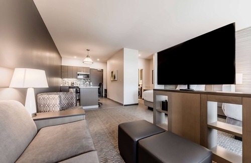 Winnipeg Hotel | Eco-Friendly Stay at Hyatt House Winnipeg-South