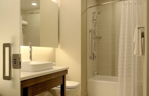 Strabane Hotel | Discover Hyatt Place at The Hollywood Casino - Pittsburgh