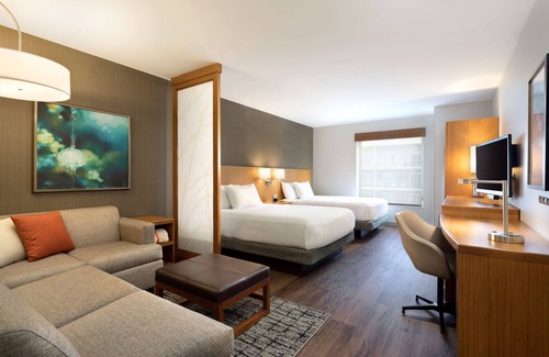 Waller Creek District Hotel | Discover Hyatt Place Austin Downtown with Pool & Spa