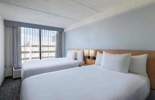 Gateway Hotel | Stylish Hyatt Place Austin/Arboretum with Pool & Spa