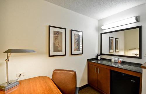 Warrenville Hotel | Comfortable Stay at Hyatt Place Chicago/Naperville/Warrenville