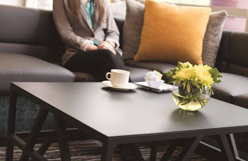 Rosemont Hotel | Comfortable Hyatt Place Near O'Hare with Pool & Breakfast