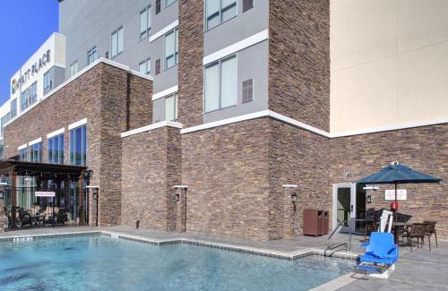 The Colony Hotel | Pet Friendly Retreat at Hyatt Place Dallas/The Colony