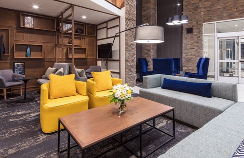 Delano Hotel | Discover Comfort at Hyatt Place Delano with Pool & Spa