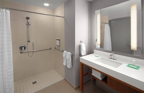 Glendale Hotel | Discover Hyatt Place Denver/Cherry Creek: Pet Friendly & Spa