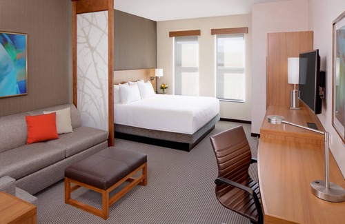 Florence Hotel | Discover Comfort at Hyatt Place Florence Downtown